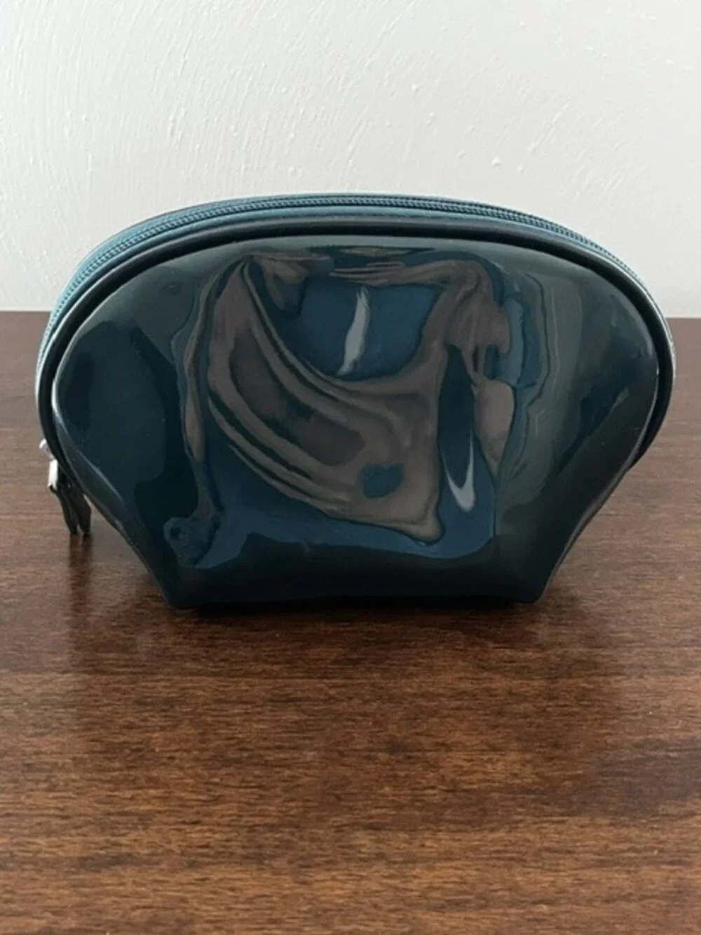 La Mer Glossy Teal Cosmetic Bag Zip Top